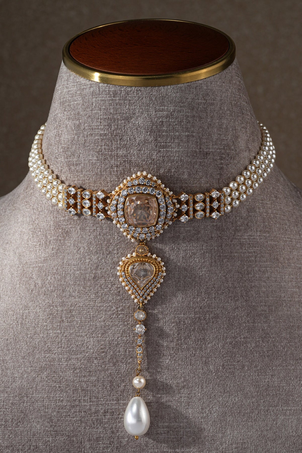 Pearl Pendant Drop Embellished Choker 
