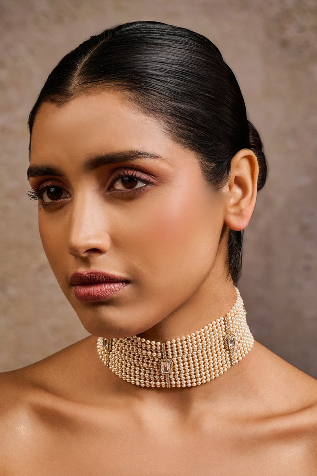 Pearl Bar Embellished Choker 