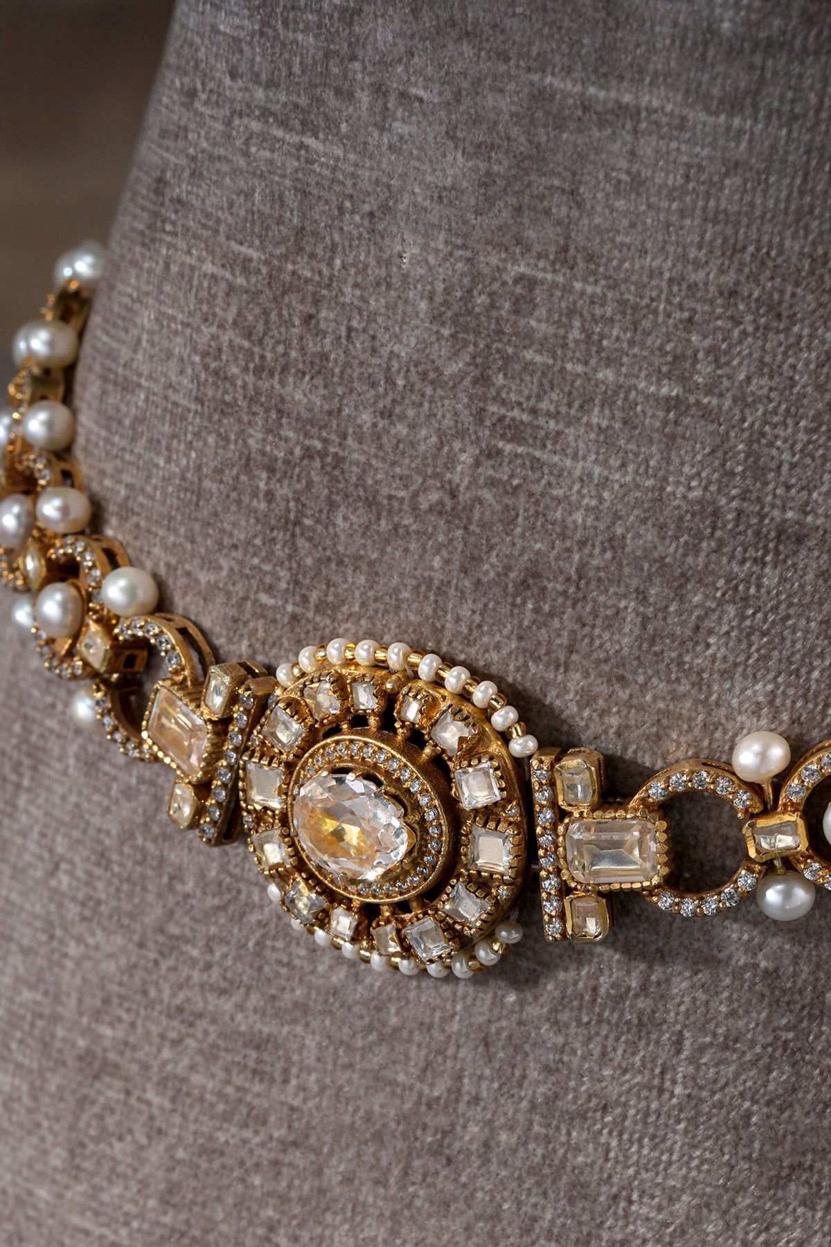 Zircon Embellished Sleek Choker 