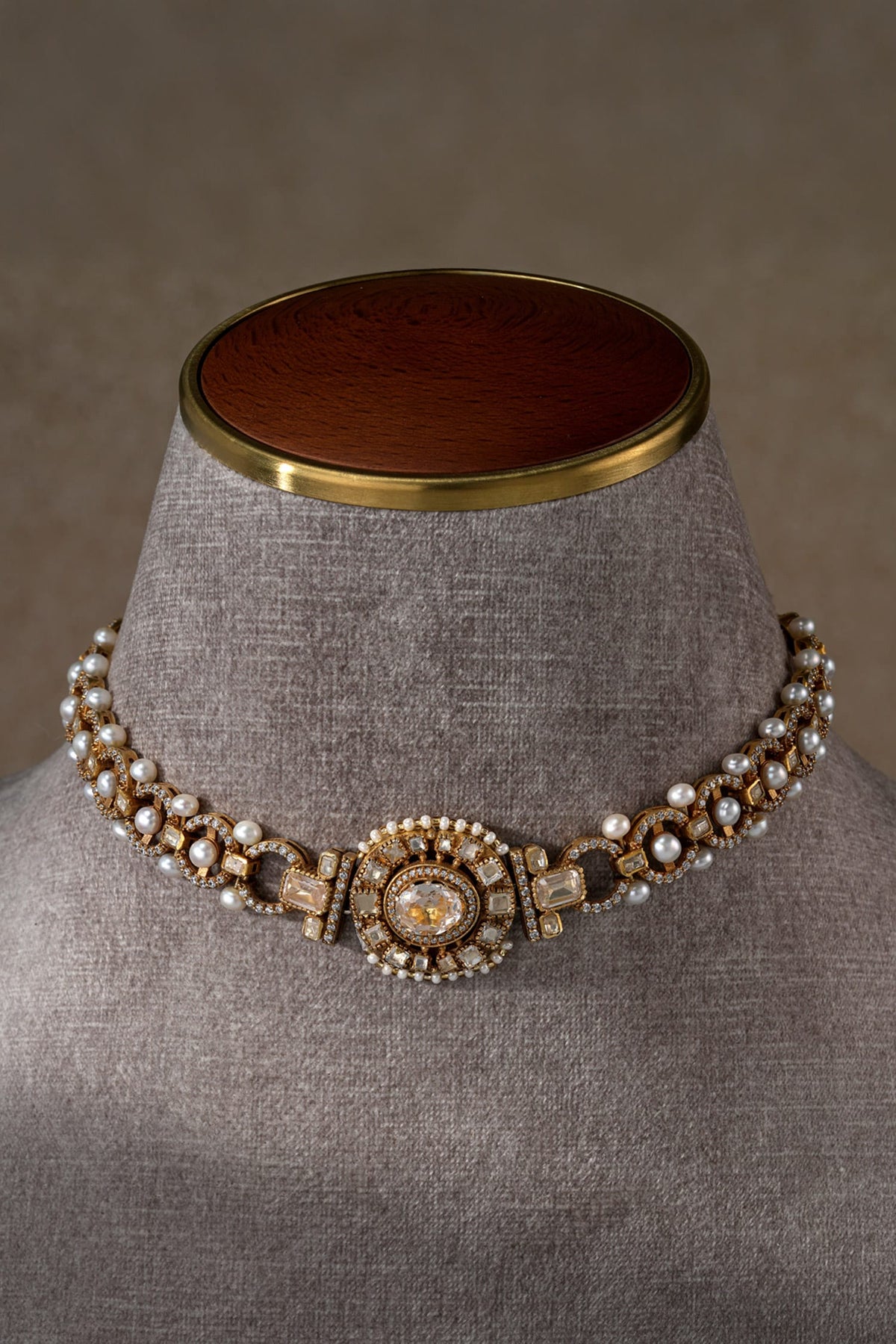 Zircon Embellished Sleek Choker 
