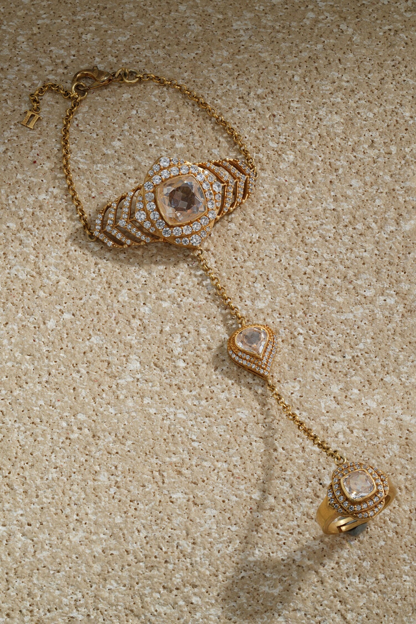 Zircon Embellished Hathphool 