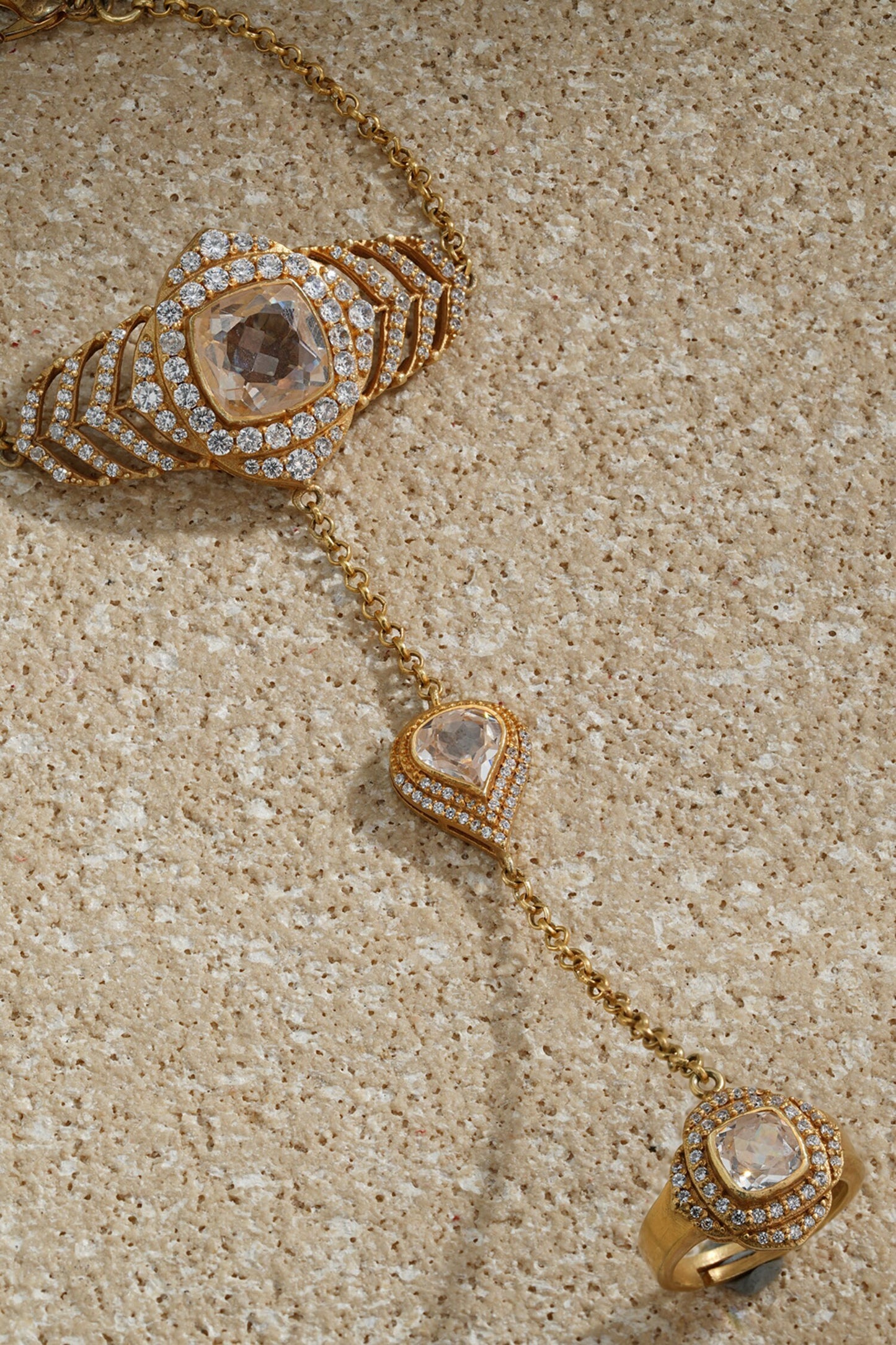 Zircon Embellished Hathphool 