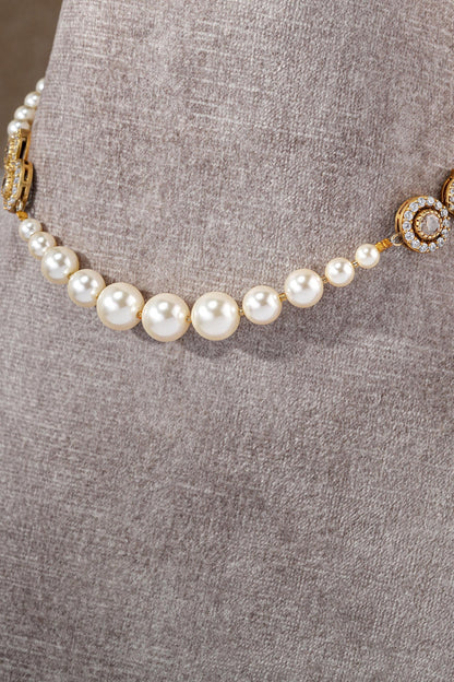 Pearl Studded Sleek Gulluband Choker 