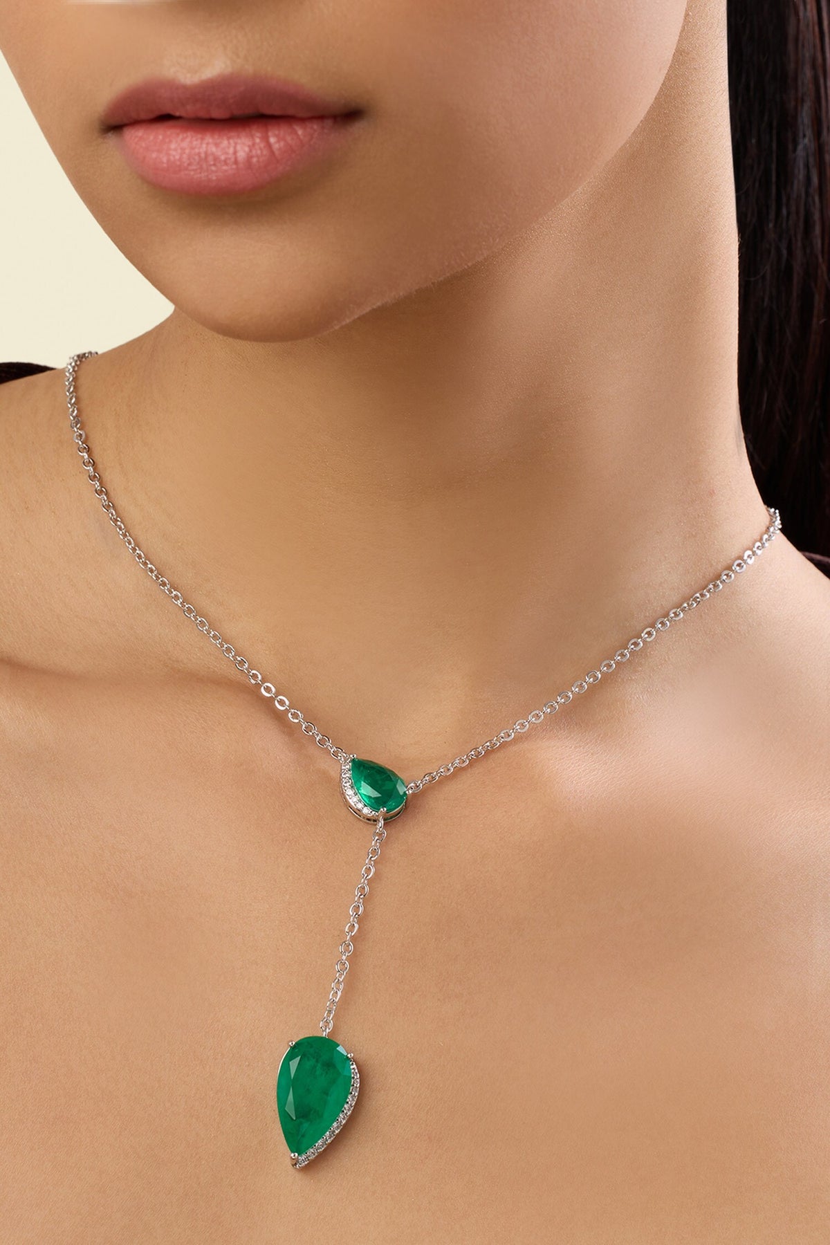 Lillian Emerald Y Necklace 