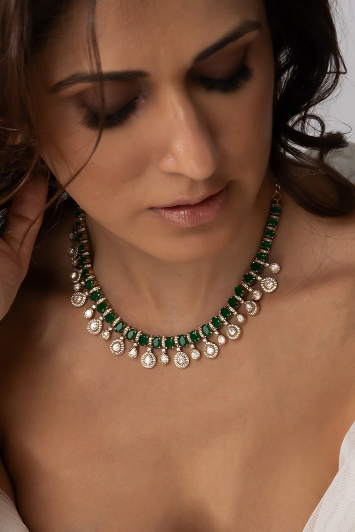 Green Stone Droplet Necklace Set 