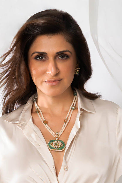 Layered Pendant Necklace Set 