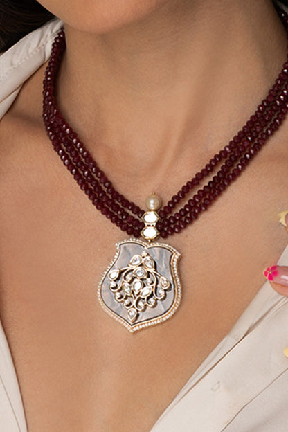 Red Bead Shield Necklace Set 