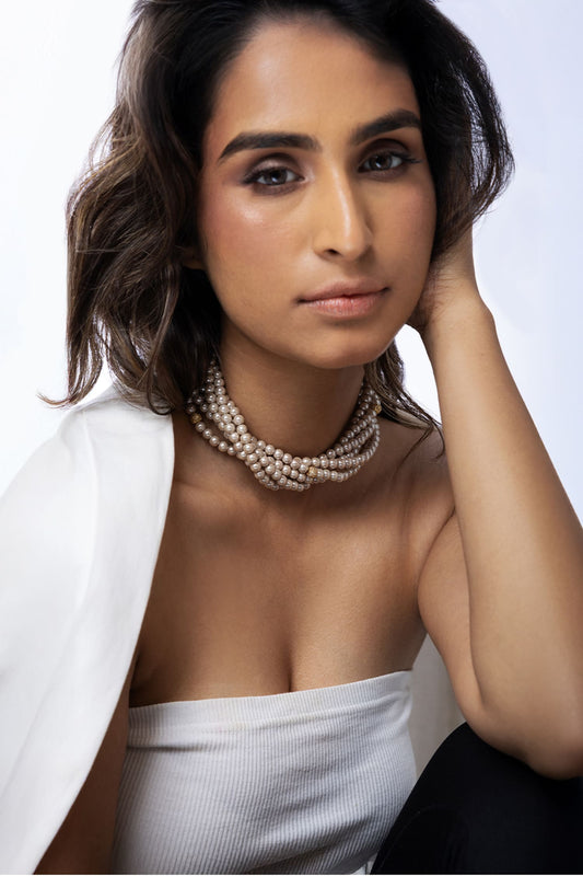 Luminous Aura Fine Twisted Necklace 