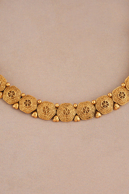 Antique Carved Choker & Stud Earrings Set 