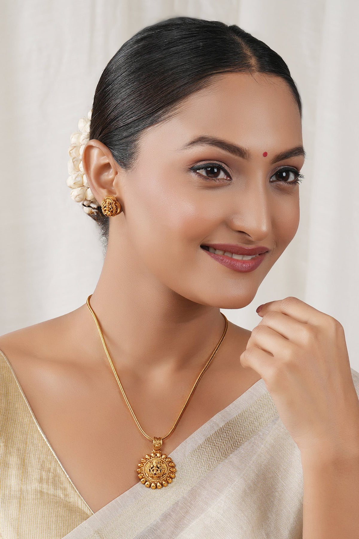 Antique Maa Lakshmi Carved Pendant Necklace Set 