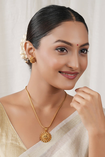Antique Maa Lakshmi Carved Pendant Necklace Set 