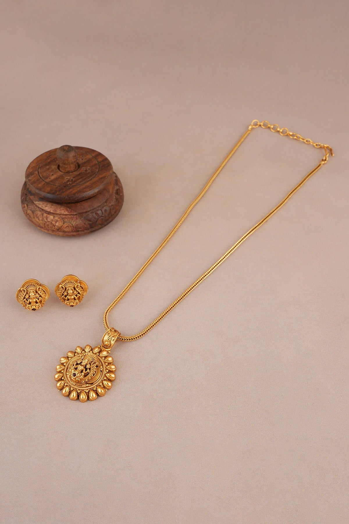 Antique Maa Lakshmi Carved Pendant Necklace Set 
