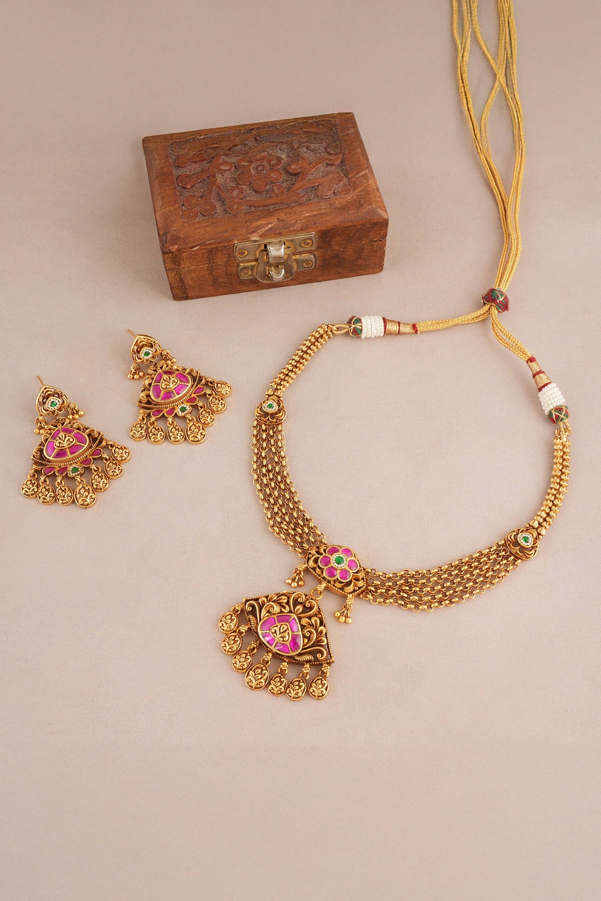 Stone Embellished Pendant Choker Set 