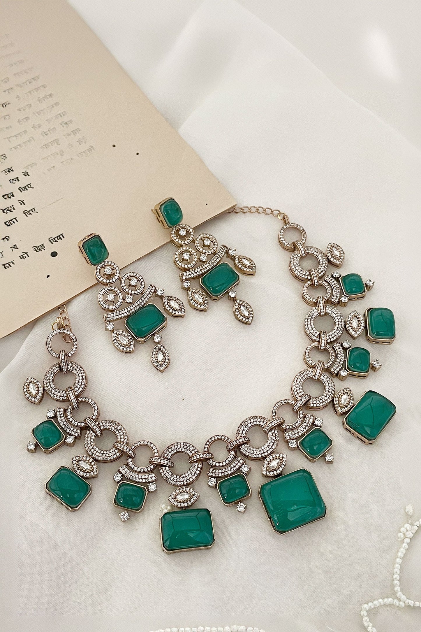Stone Studded Necklace Set 