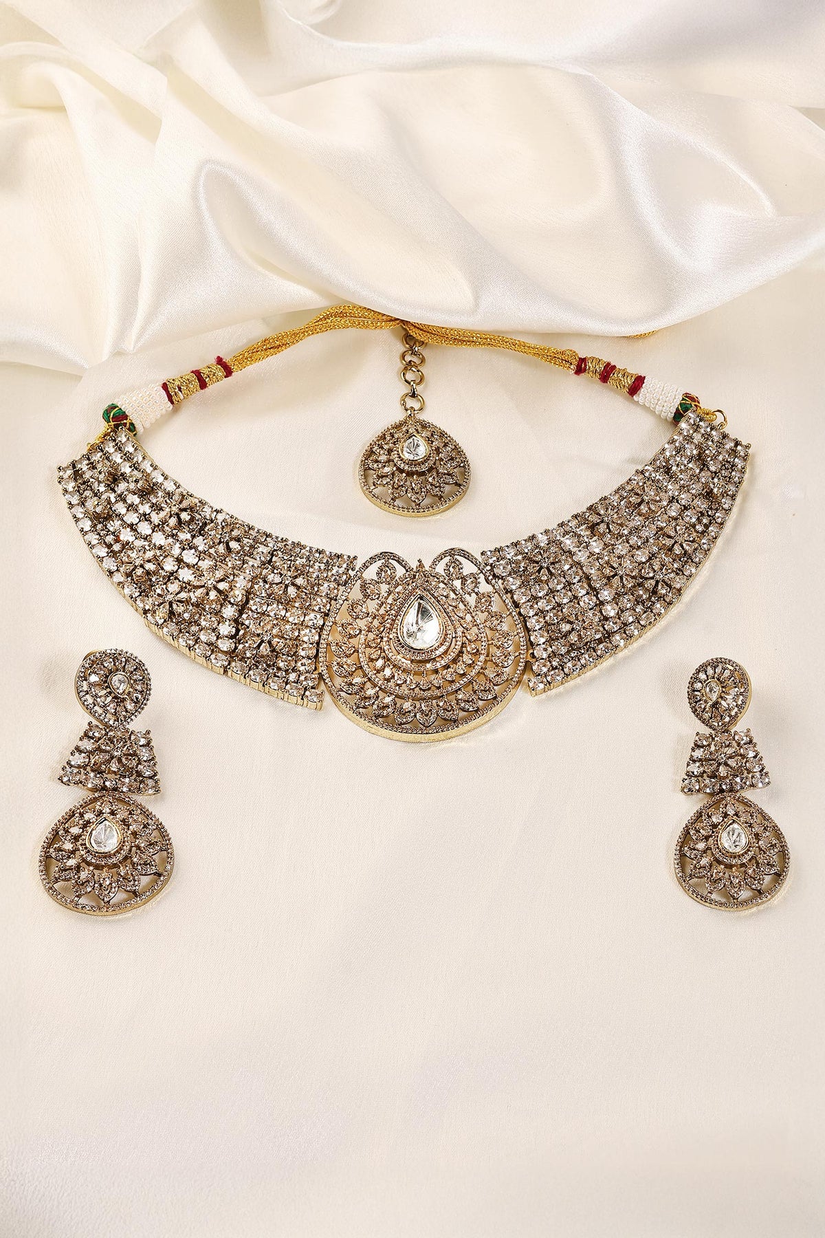 Zircon Stone Embellished Necklace Set 