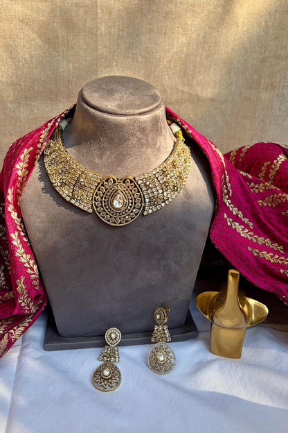 Zircon Stone Embellished Necklace Set 