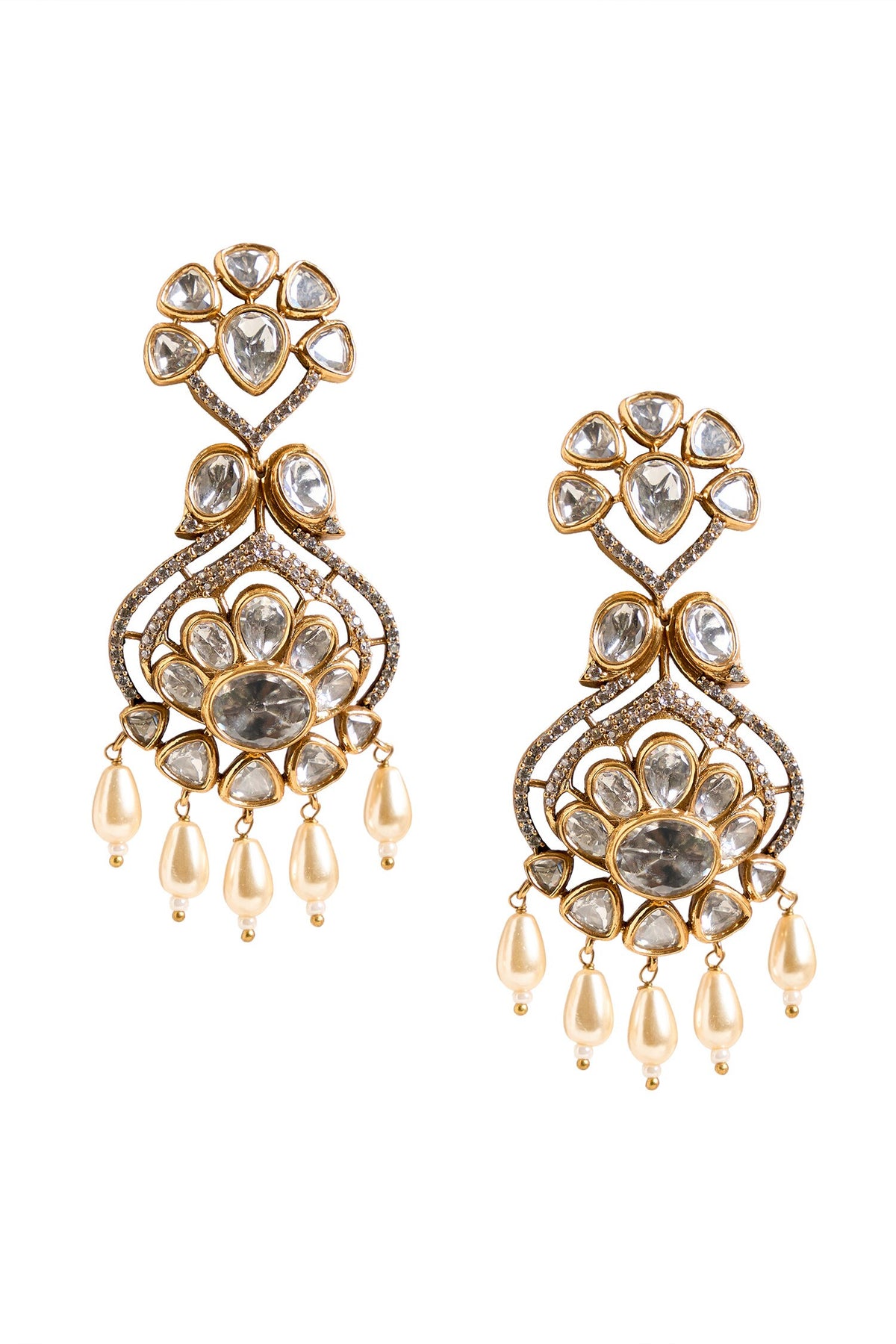 Floral Setting Studded Earrings 