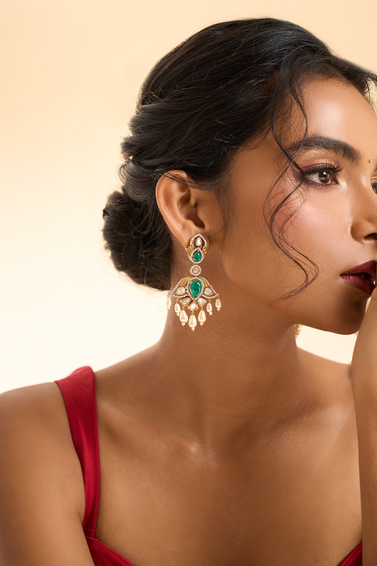 Dangling Stone Drop Earrings 
