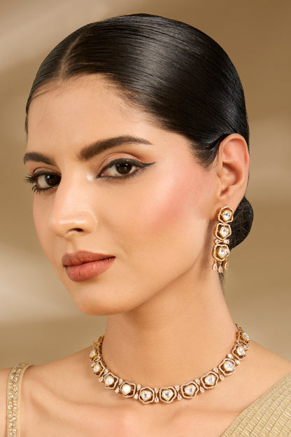 Kundan Embellished Choker Set 