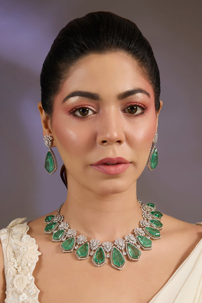 Emerald Elegance Necklace Set 