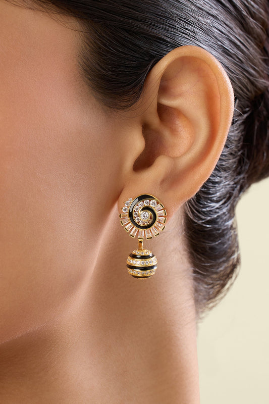 Fridae Dangler Earrings 