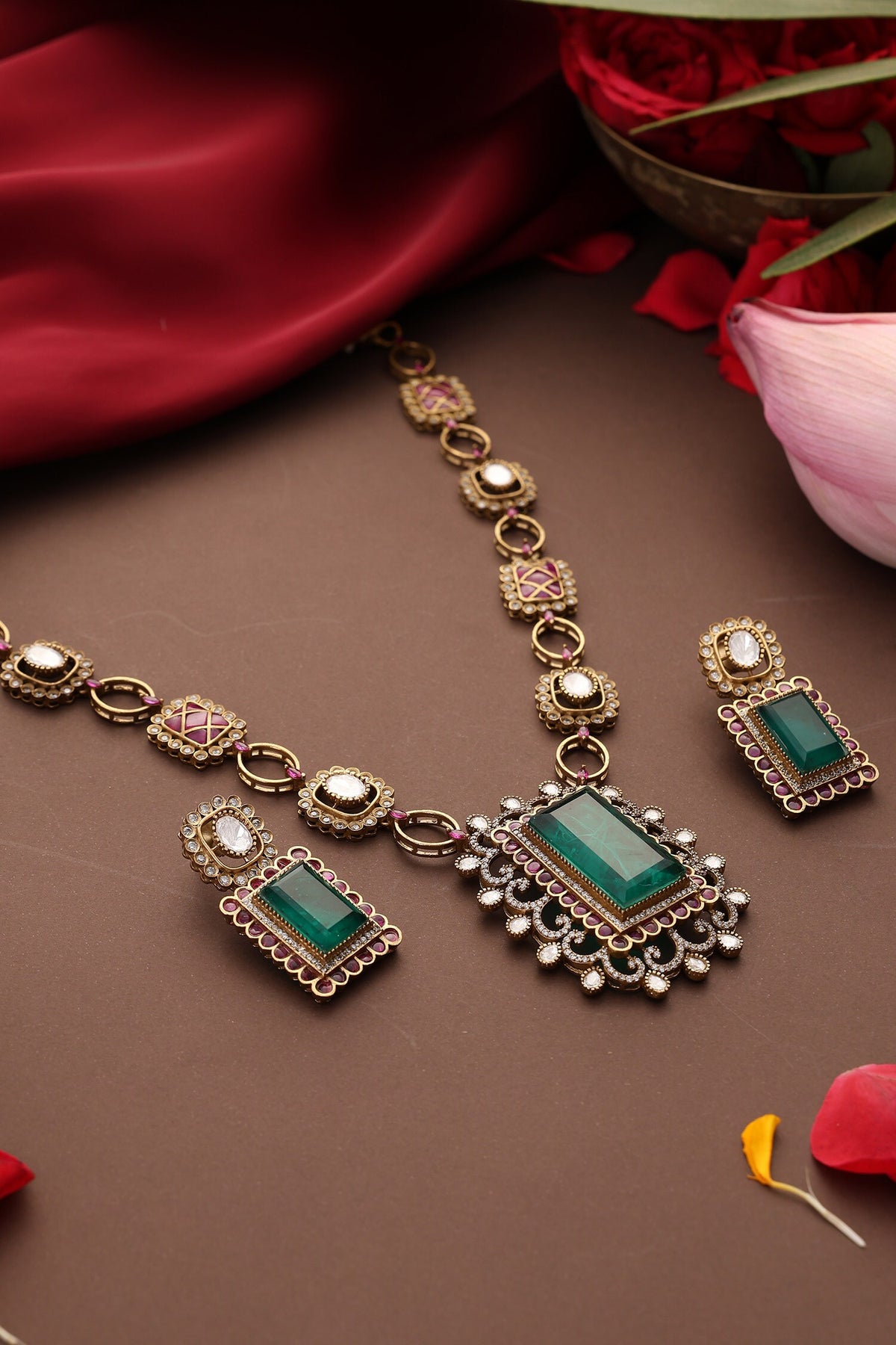 Emerald Green Polki Pendant Necklace Set 