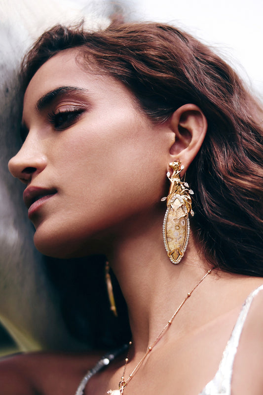 Wild Coral Majesty Earrings 