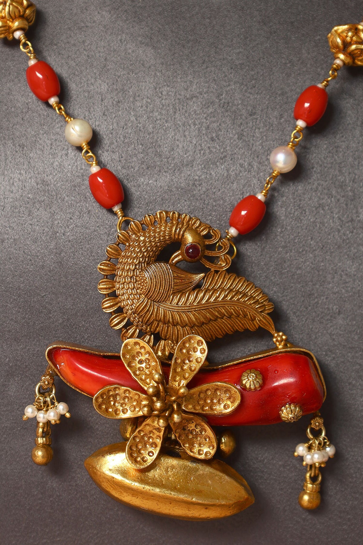 Floral Carved Necklace 