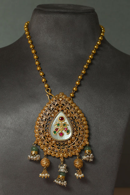 Handcrafted Floral Pendant Necklace 