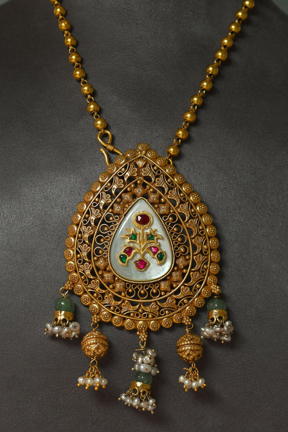 Handcrafted Floral Pendant Necklace 