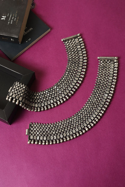 Handcrafted 92.5 Silver Pair Of Anklets 