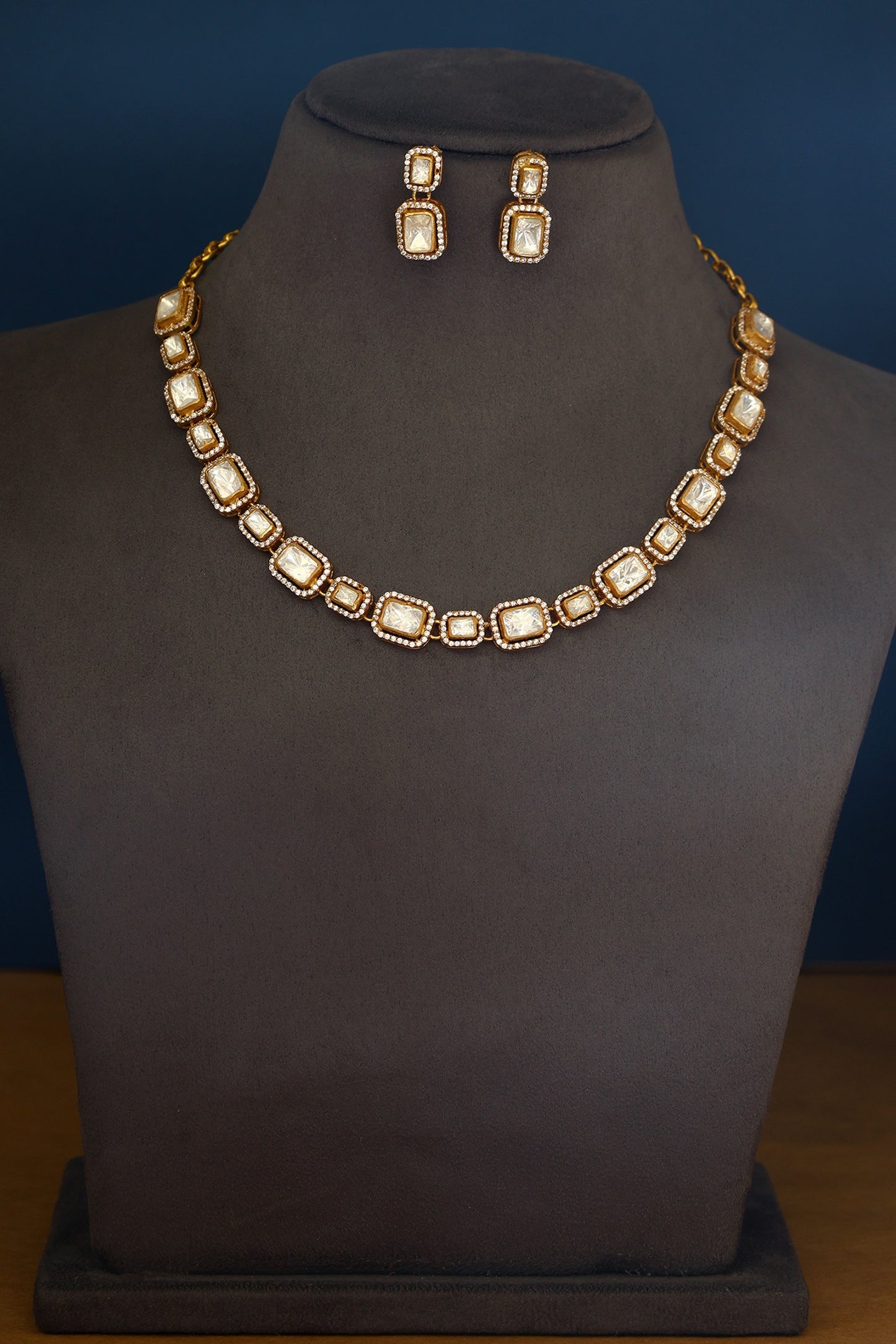 Geometric Cutwork Necklace Set 