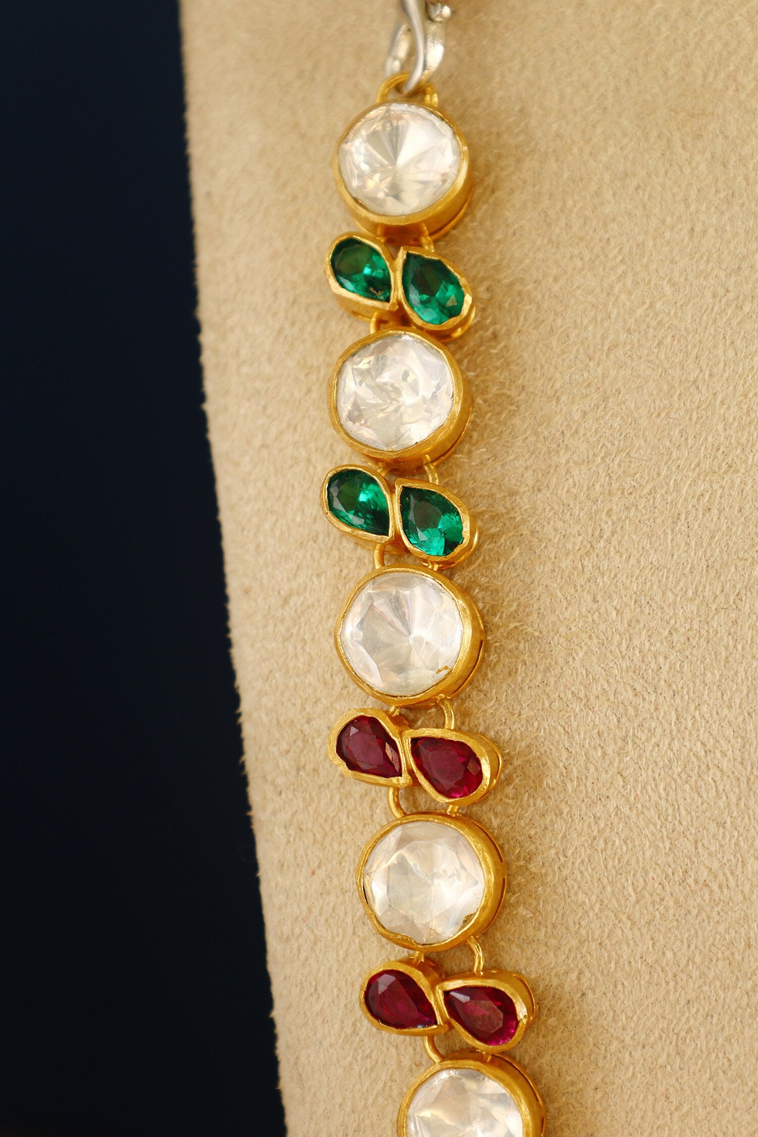 Geometric Cutwork Necklace Set 