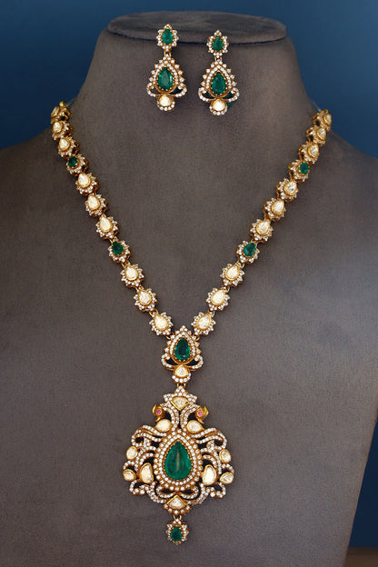 Floral Pendant Necklace Set 