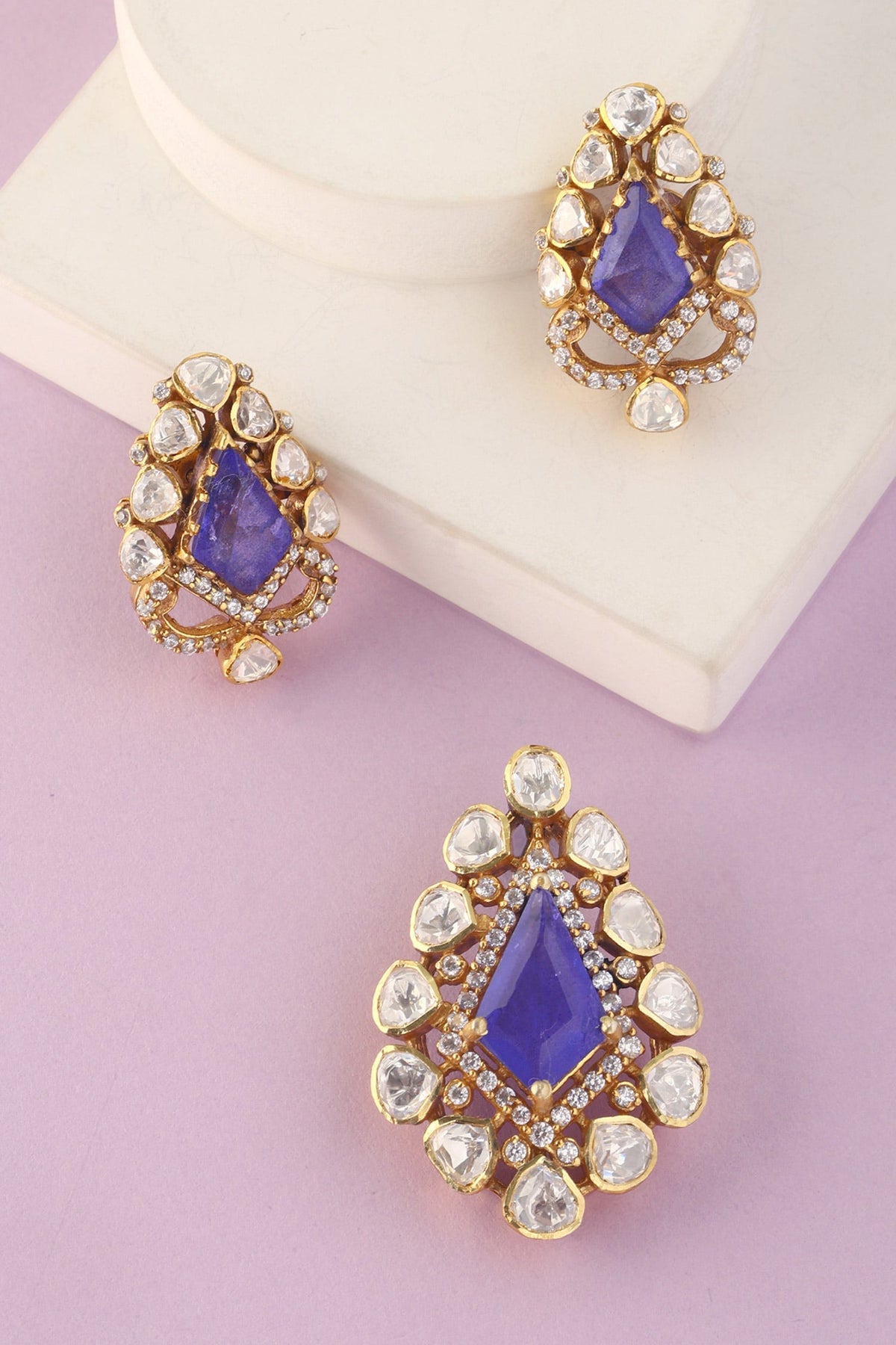 Geometric Carved Pendant & Earrings Set 