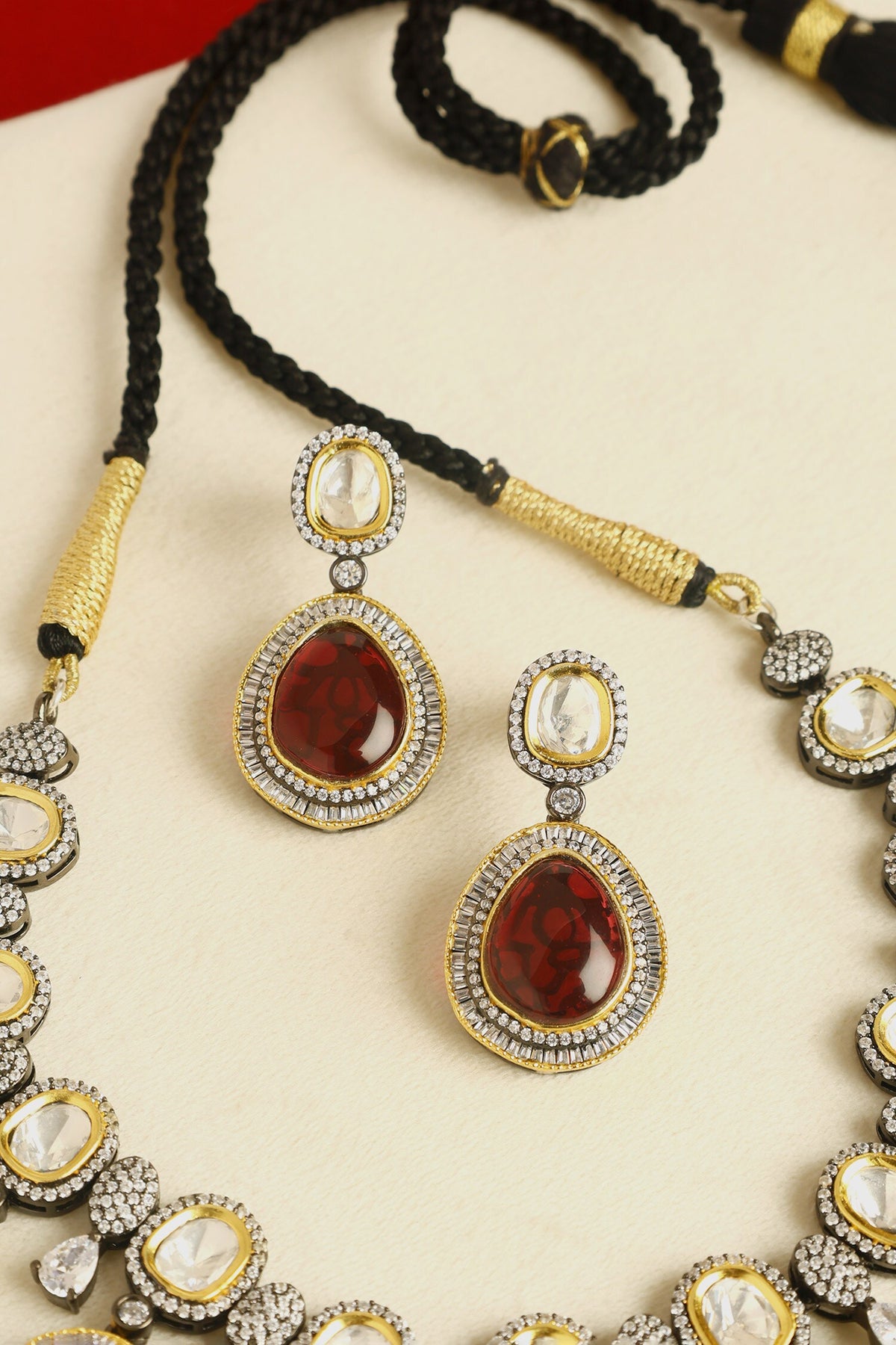 Geometric Drop Necklace Set 