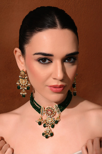 Kundan Studded Necklace Set 