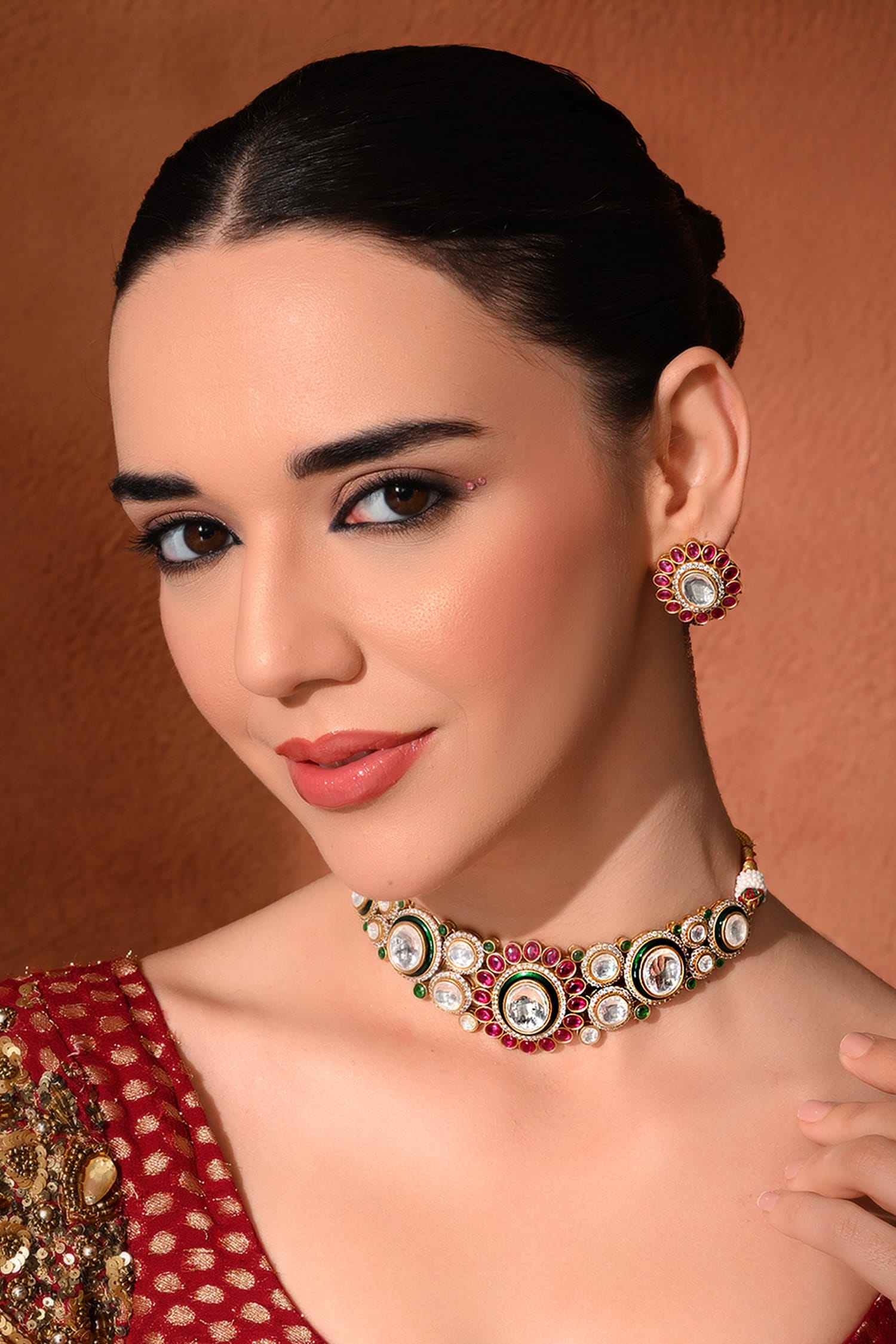Kundan Embellished Necklace Set 