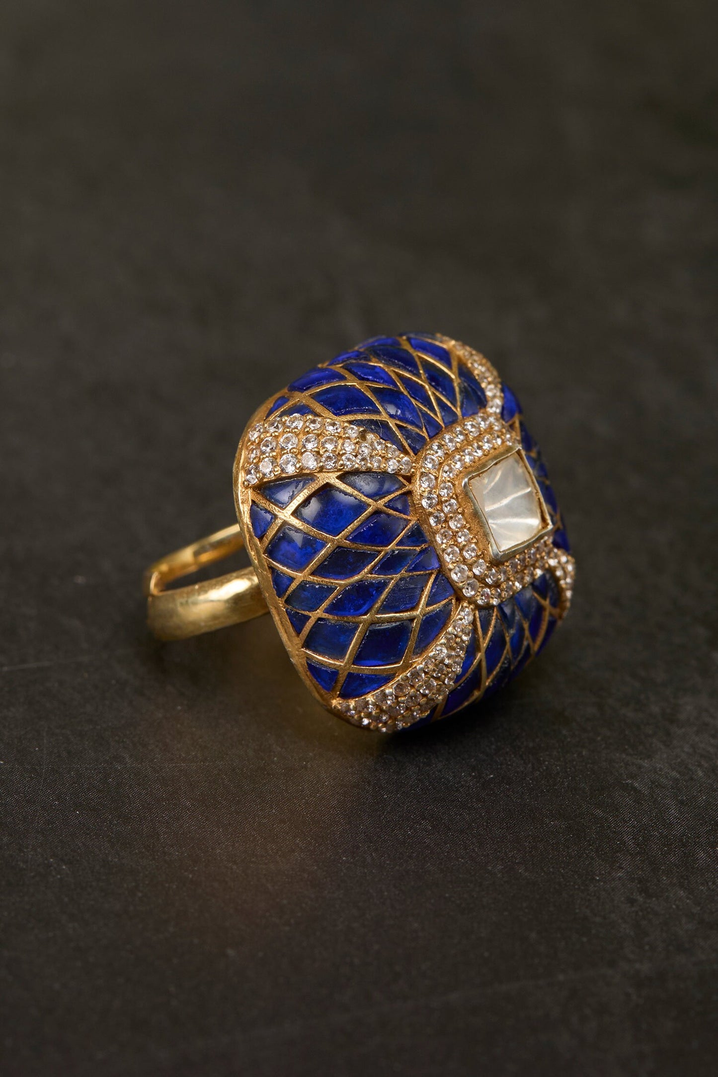 Avni Polki Ring 