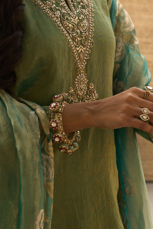 Purvi Carved Kada 