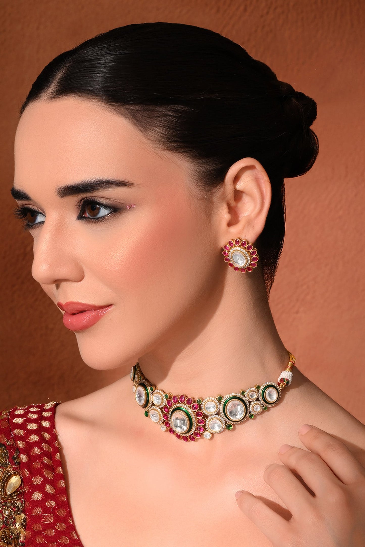 Kundan Embellished Necklace Set 