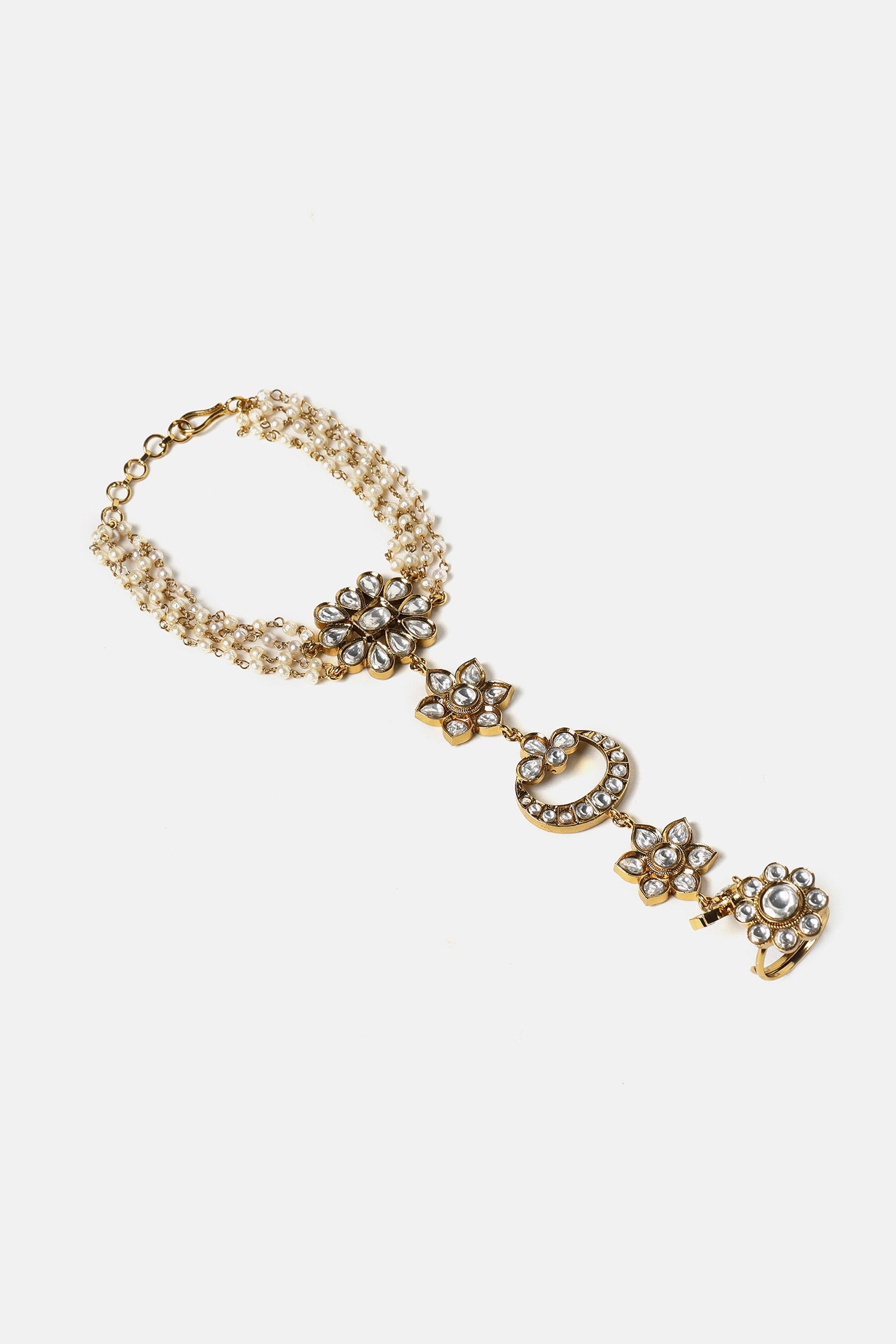 Kundan Embellished Haathphool 
