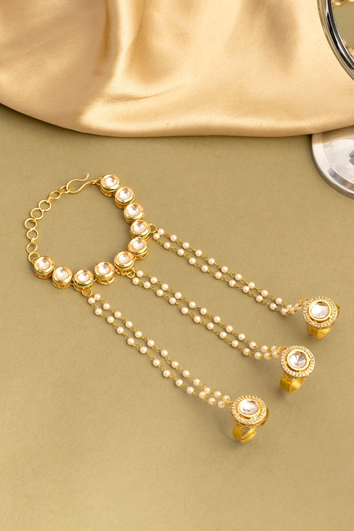 Kundan Pearl Embellished Haathphool - Single Pc 