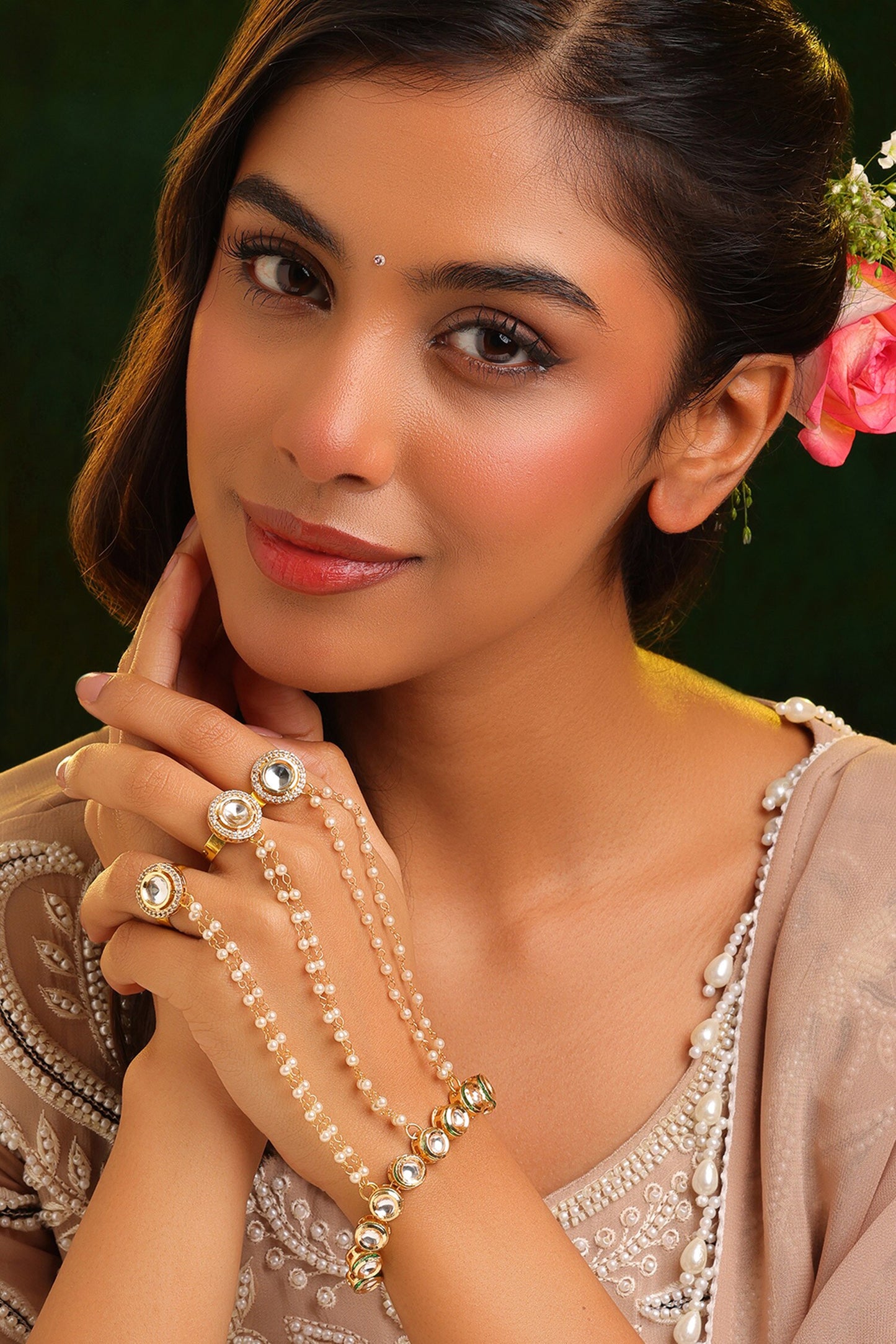 Kundan Pearl Embellished Haathphool - Single Pc 