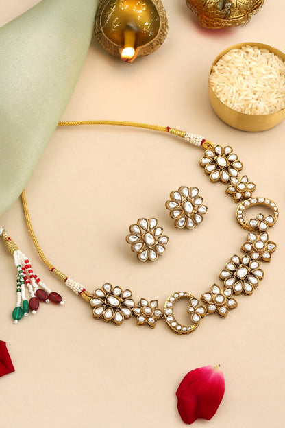 Kundan Embellished Necklace Set 