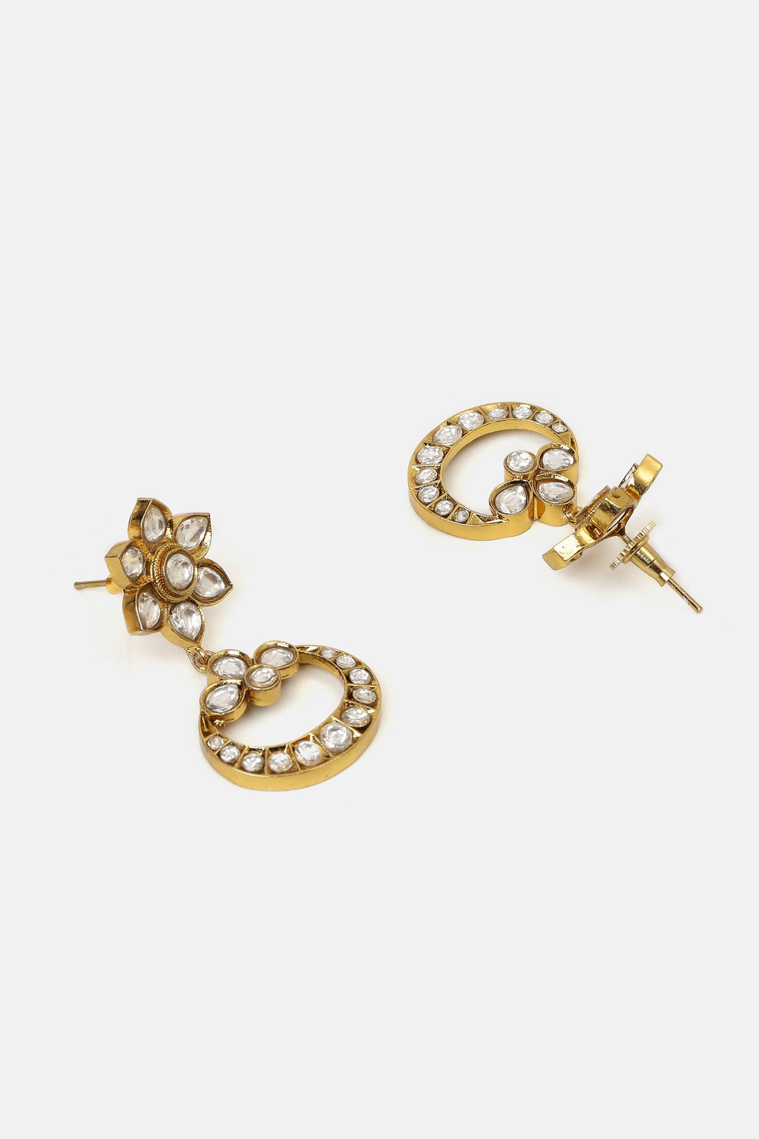Kundan Embellished Necklace Set 