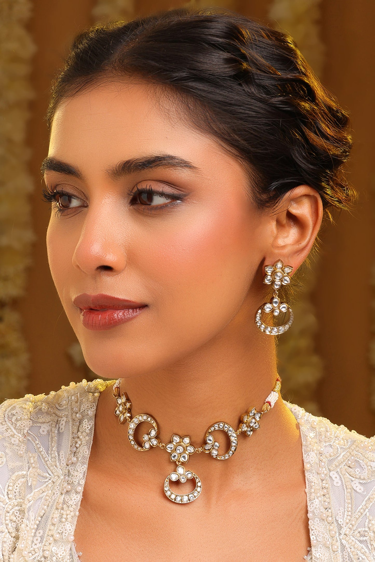 Kundan Embellished Necklace Set 