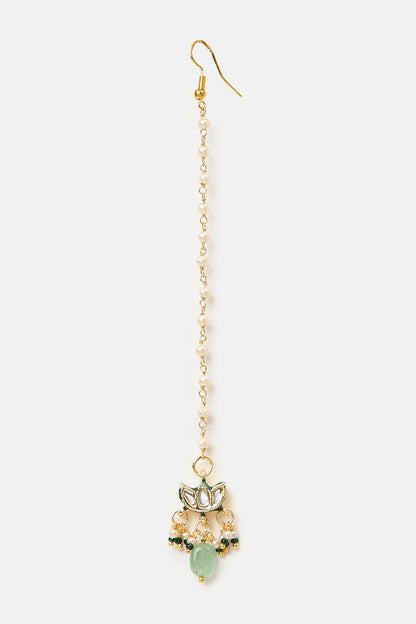 Kundan Embellished Pendant Choker Set 