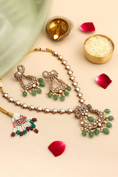 Kundan Embellished Pendant Necklace Set 