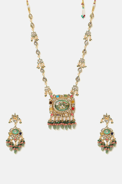 Kundan Embellished Pendant Necklace Set 